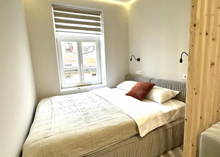 Romantic - Near Rynok Squere Apartament