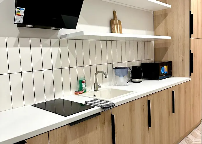 Romantic - Near Rynok Squere * Lvov